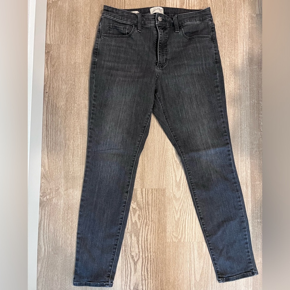 like new Women's High-Rise Skinny Jeans - Universal Thread™